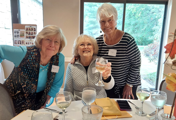 Mary Ellen Porter Beebe, Carole Bauer Williams, Patricia Alton Frydl
